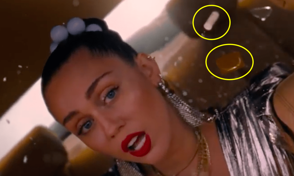 Miley Cyrus Mencoba Peruntungan